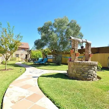 Family With Pool In O Con - 200 M² Private Garden Villa *