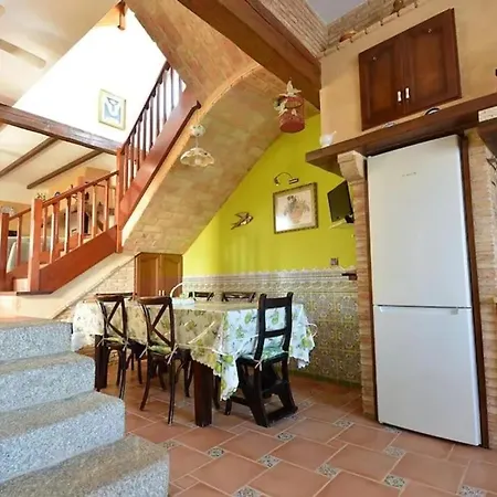Family With Pool In O Con - 200 M² Private Garden *